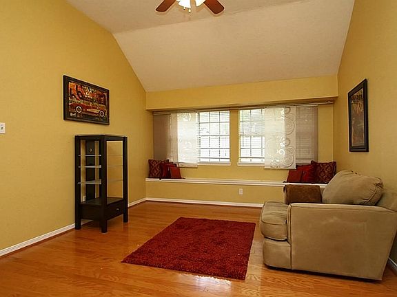 5th image of 15982 Oak Mountain Dr