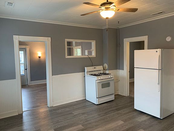 3rd image of 66 Van Derveer St Unit 2F