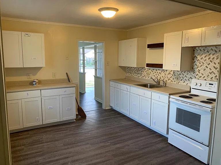 450 Cedar Dr — Photo 5