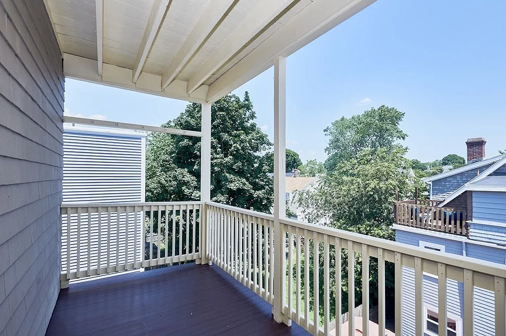 2 bed, 1.0 bath, 1100 sqft, $2,800 — Photo 2