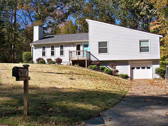 3rd image of 507 Magnolia Dr