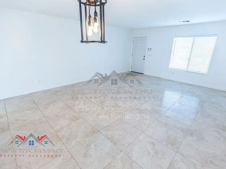 110 N Cholla St — Photo 8