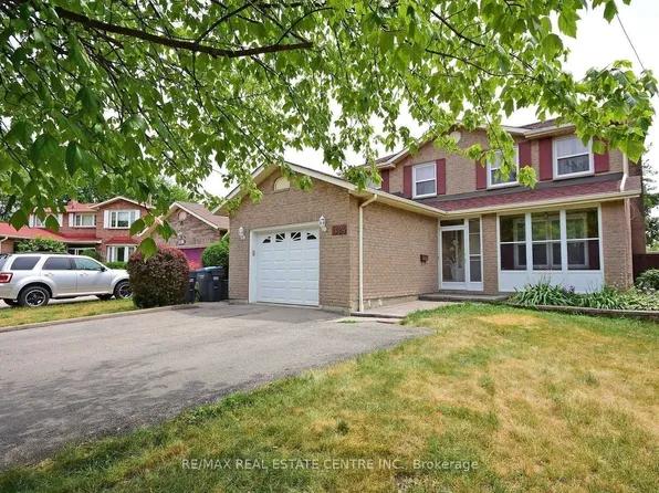 1124 Shagbark Cres, Mississauga, ON L5C 3N7