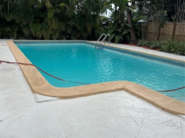 1400 NE 175th St, North Miami Beach, FL 33162