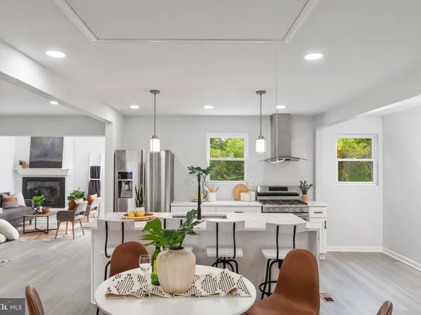 144 Greenmeadow Dr, Lutherville Timonium, MD 21093