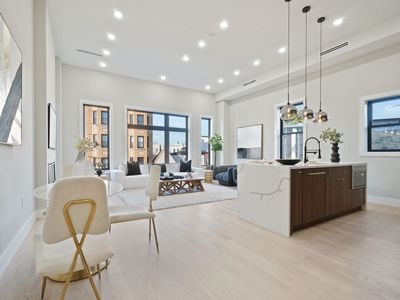 43 Charles St #2, Jersey City, NJ, 07307