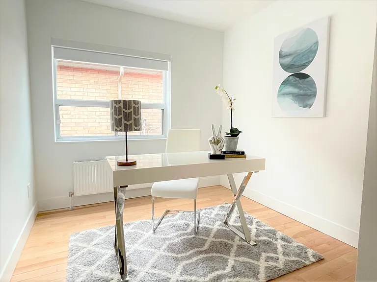 8 Castleton Ave — Photo 14