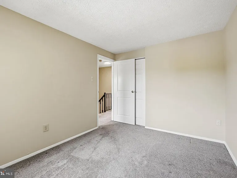 7619 Nutwood Ct — Photo 17