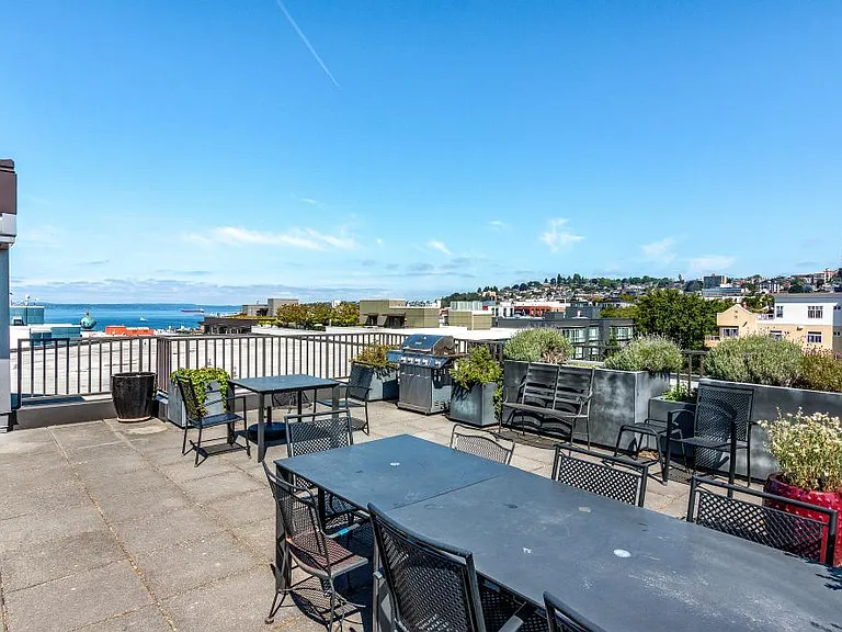 Roof Deck