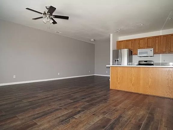 5th image of 110 Elm St #B