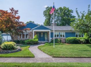 16 Friar Ln, Clifton, NJ 07013