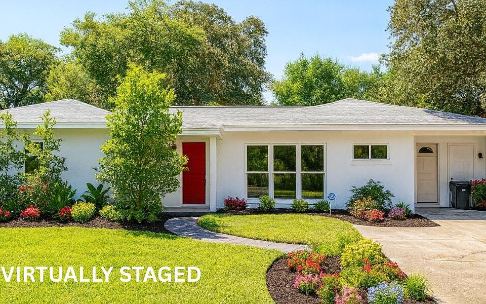 1st image of 36 Bay Dr NE