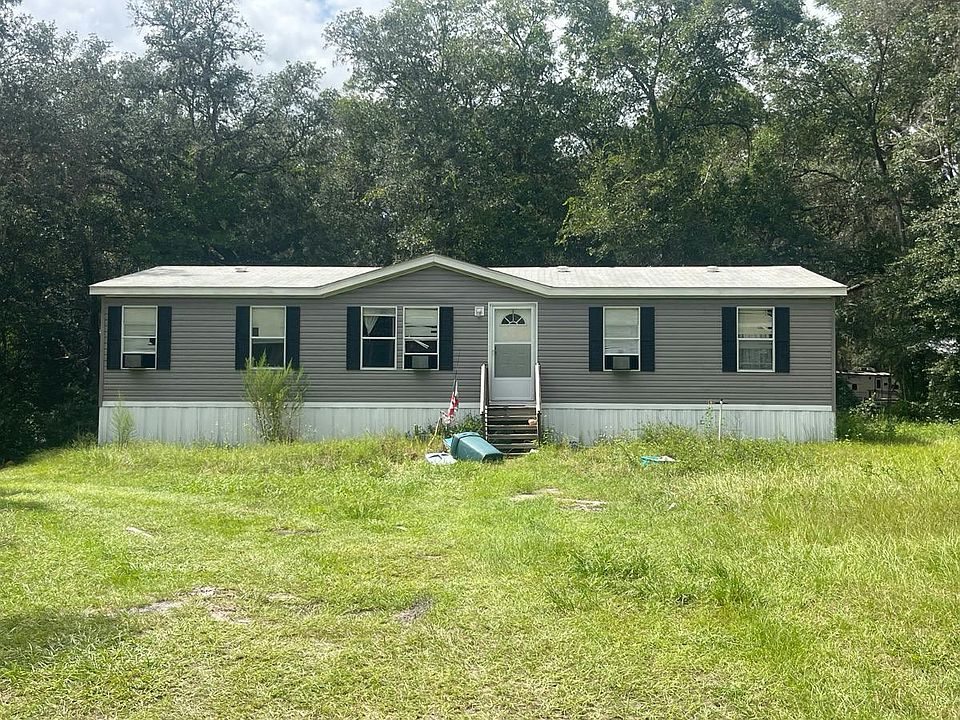 1st image of 215 Azalea Ave