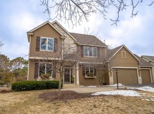 3377 Fairfax Ln, Woodbury, MN 55129