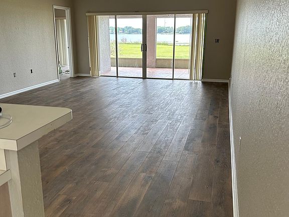 3rd image of 3972 Cypress Lndg W