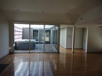 5th image of 1040 S Orange Grove Blvd Unit 6