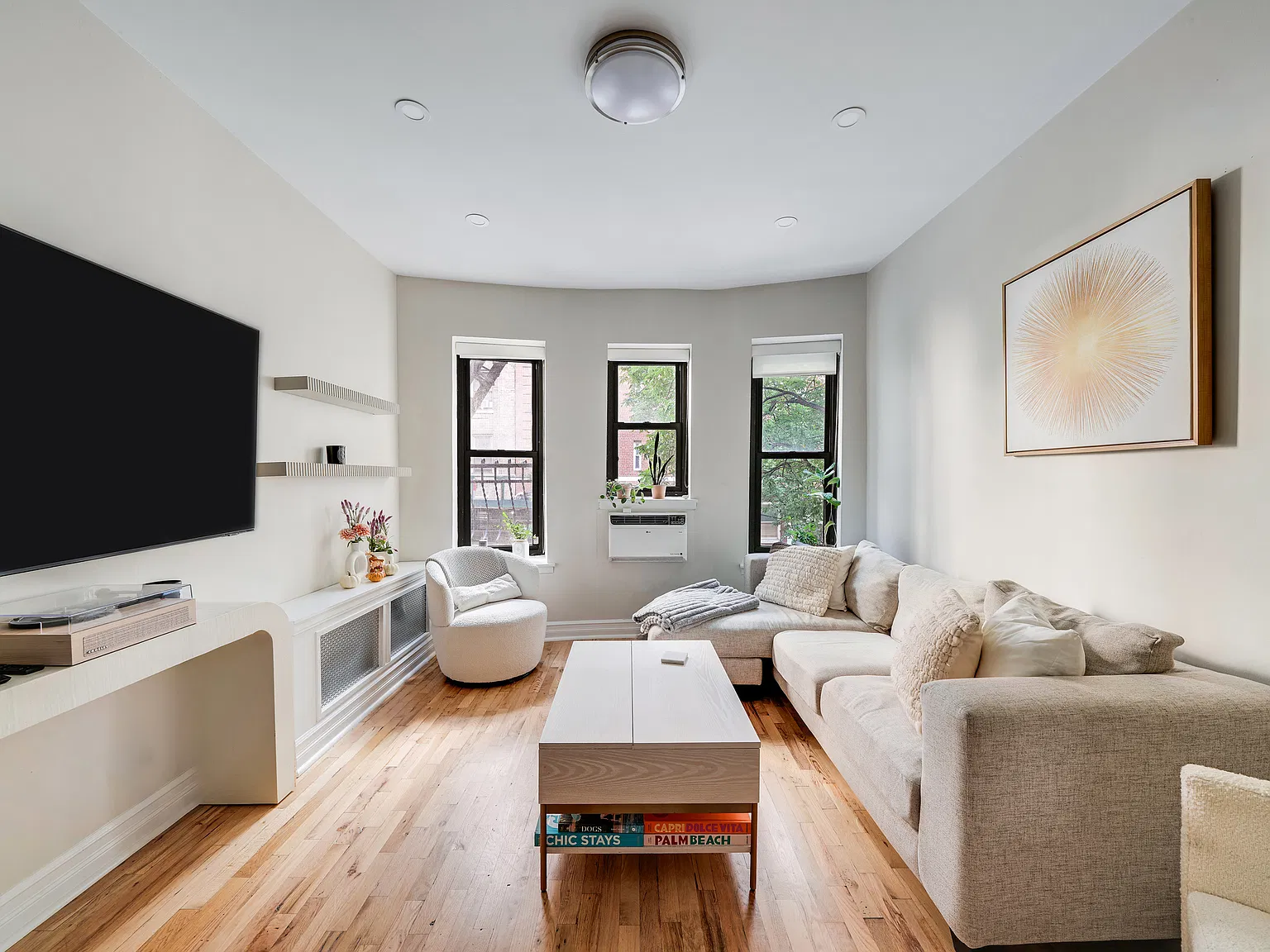 160 East 91st Street — Photo 1