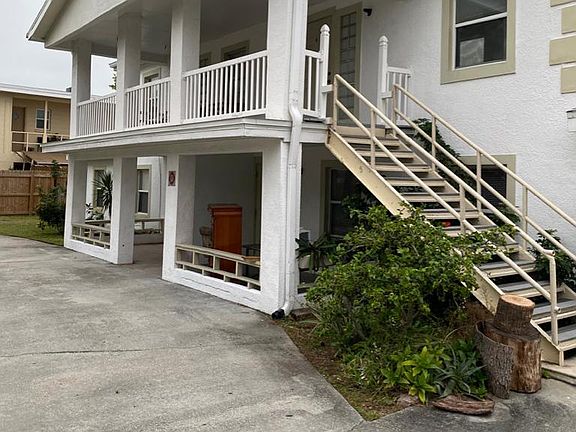 3rd image of 409 Harrison Ave #4