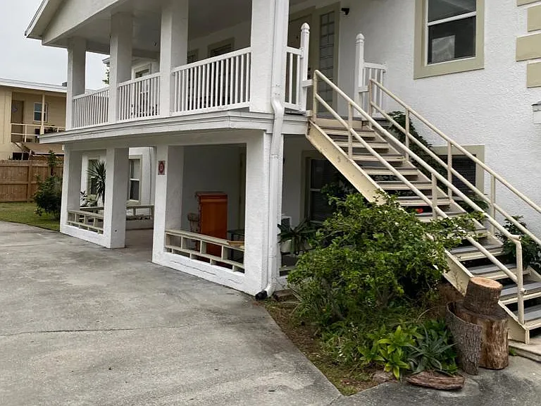 409 Harrison Ave #4 — Photo 3