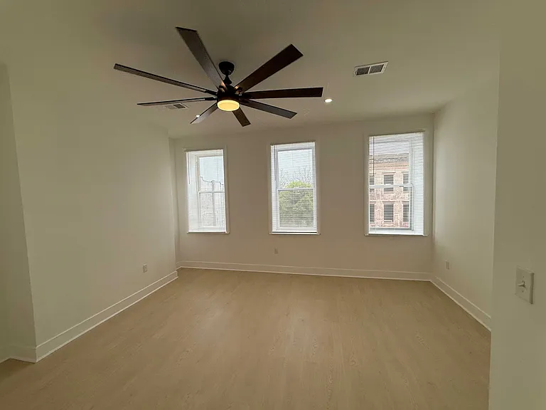 1012 W Lanvale St #3 — Photo 4