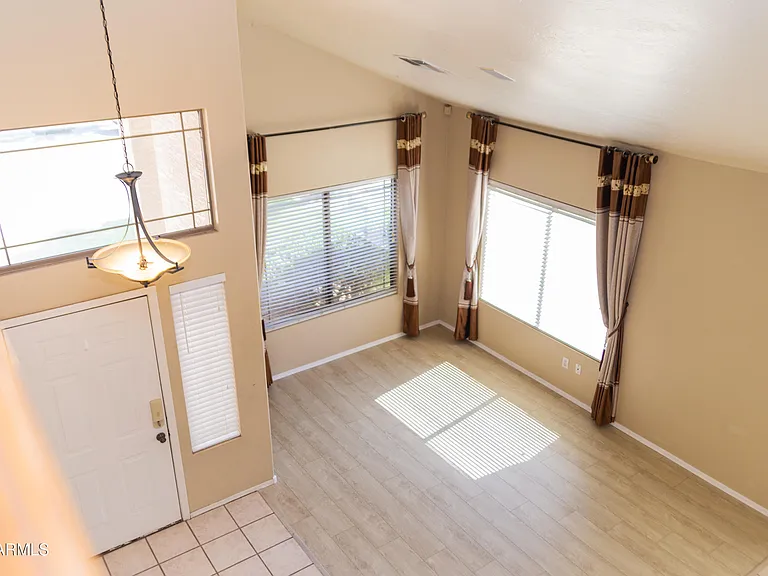 720 W Hancock Ave — Photo 17