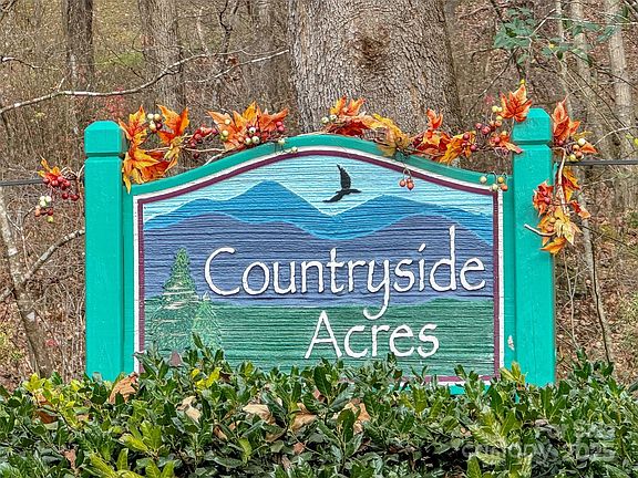 3rd image of 165 Foggy Cv