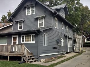 1037 S 33rd St APT 3, Omaha, NE 68105