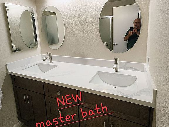 2nd image of 304 Columbia Cir