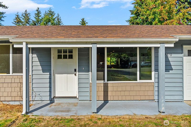 2nd image of 7710 50th Avenue SE