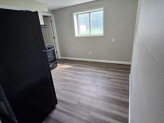 4th image of 1411 11th St