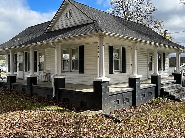 204 Queener St, Jacksboro, TN 37757