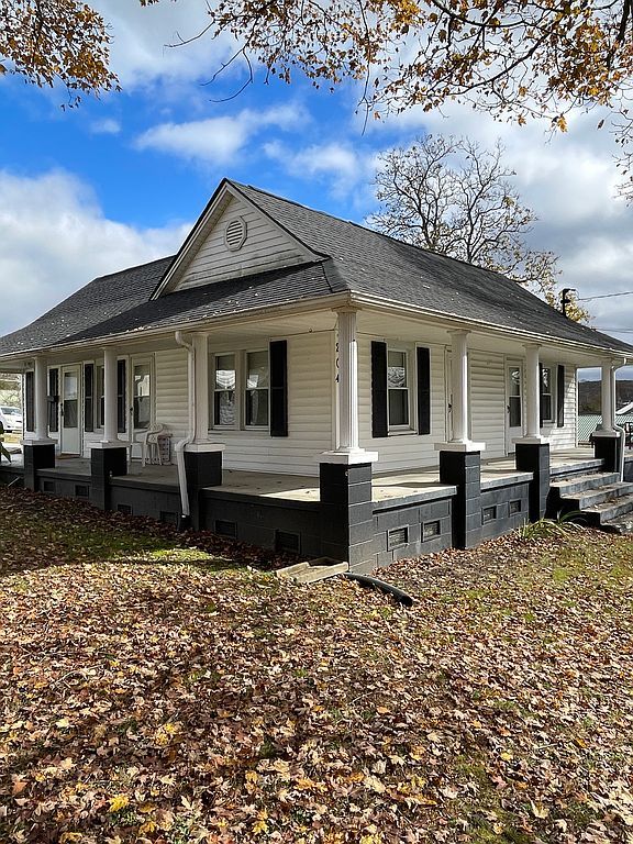 204 Queener St - Property Image