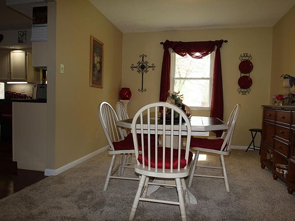 5th image of 1105 Terra Rosa Dr