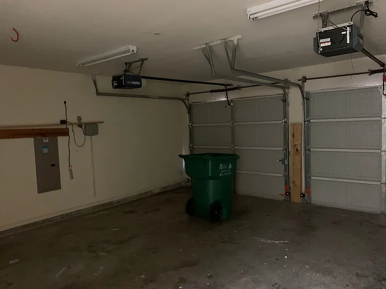1017 Somerset Cir — Photo 21