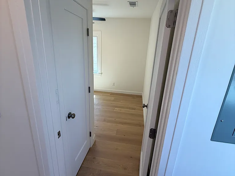 Middle Bedroom