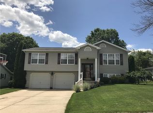 1512 Fernwood Rd, Slatington, PA 18080