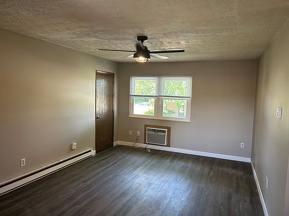 4th image of 1723 Bluff Pl APT C