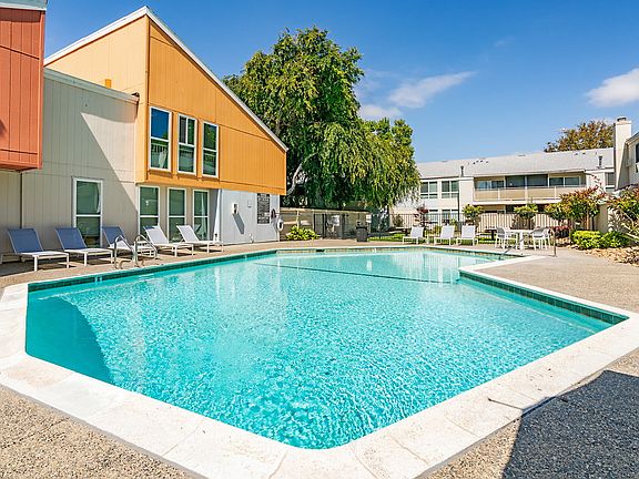 3rd image of 3400 Country Dr #4156106