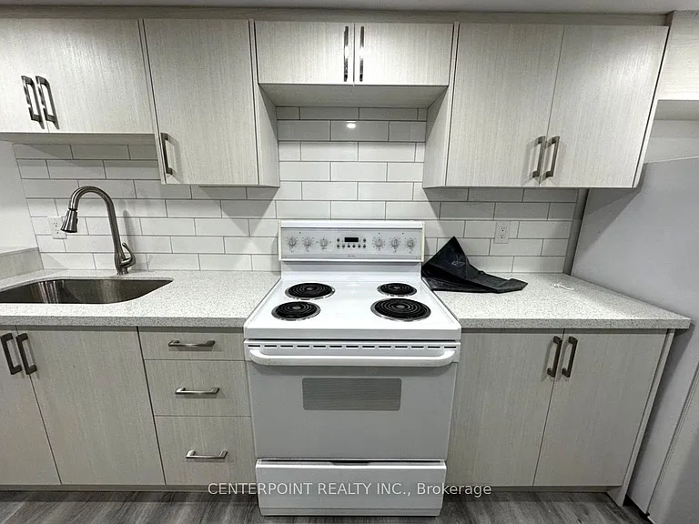 45 Southlawn Dr #BASEMENT — Photo 5