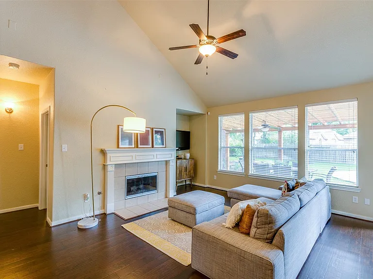 10 Caelin Ct — Photo 7