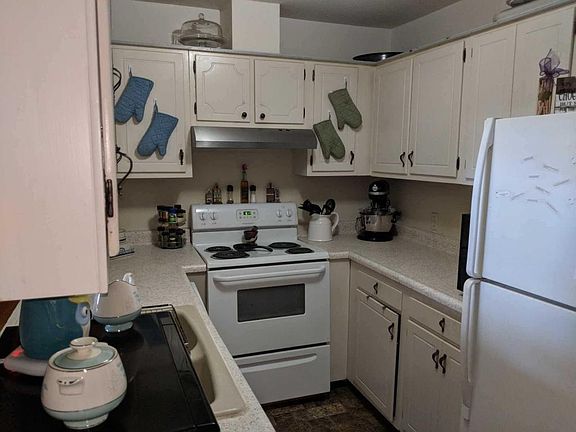 5th image of 726 Eglin Pkwy NE Unit 11D