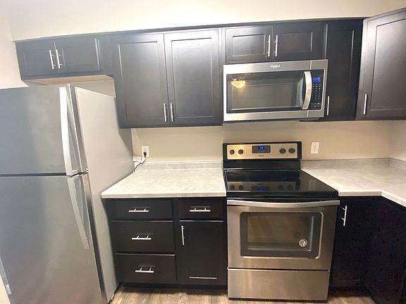 5th image of 804 24th Ave S APT 9