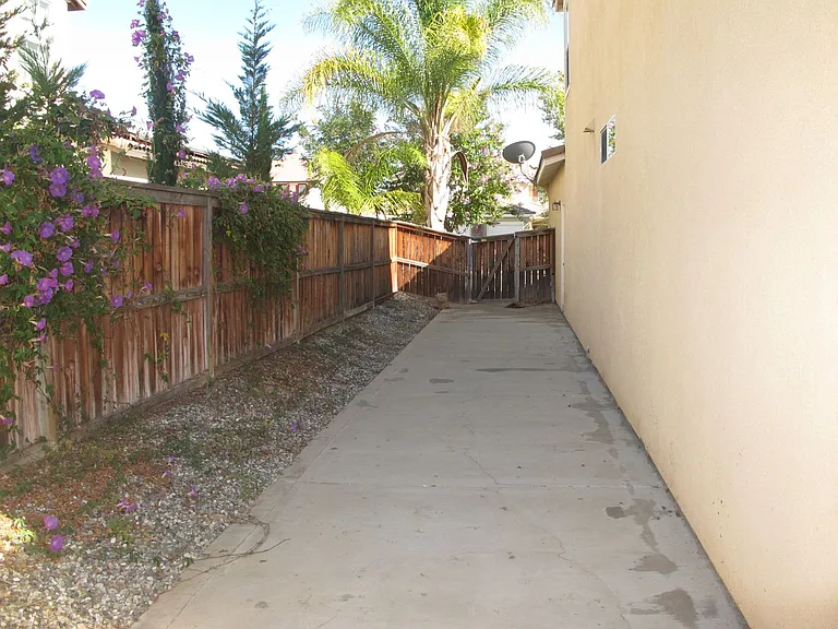 27850 Starfall Way — Photo 23