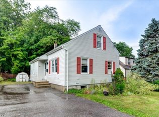 536 Skyline Lake Dr, Ringwood, NJ 07456