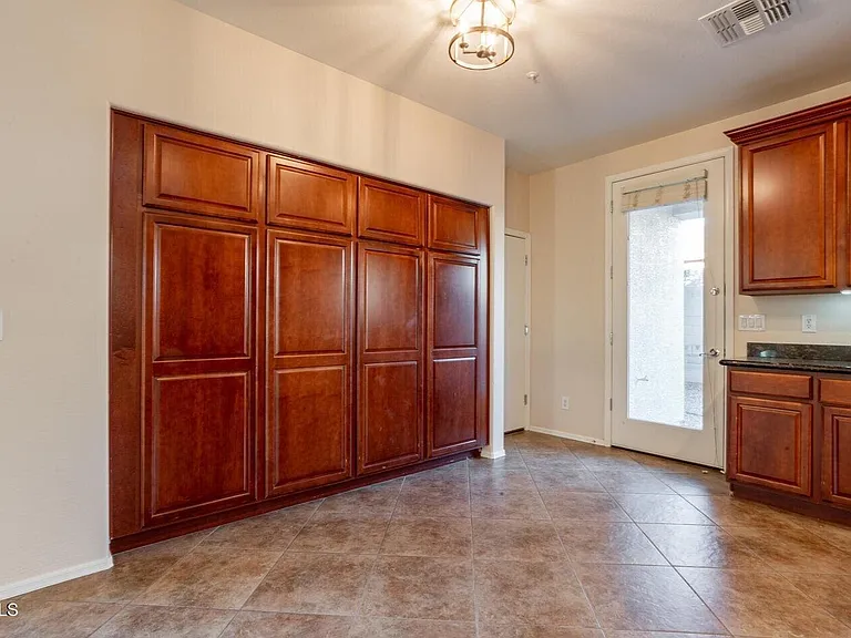 7364 W Palo Brea Ln — Photo 9