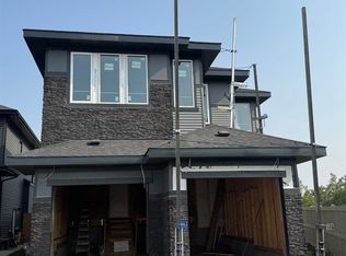 17107 3rd St NE, Edmonton, AB T5Y2Z5