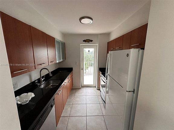 5th image of 650 NE 64th St APT G308