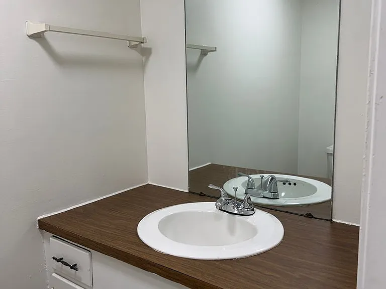 8 Davidfield Cv — Photo 13
