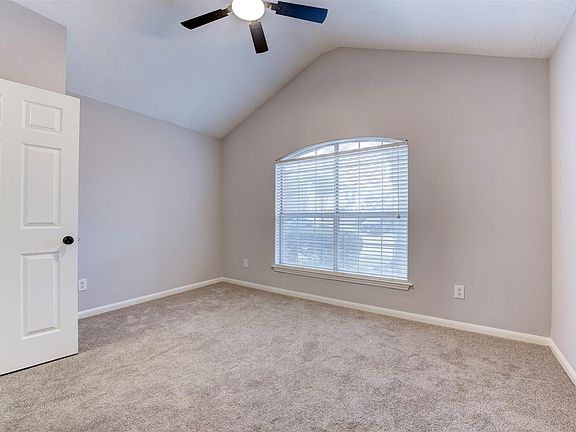 4th image of 9026 Eaglecove Dr
