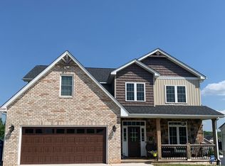 333 Benchmark Dr, Evington, VA 24550